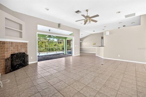 Villa ou maison à vendre à Port Charlotte, Floride: 3 chambres, 200.95 m2 № 2437268 - photo 9