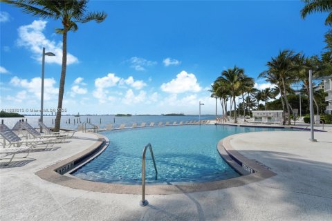 Condominio en alquiler en Miami, Florida, 1 dormitorio, 67.17 m2 № 1948434 - foto 21