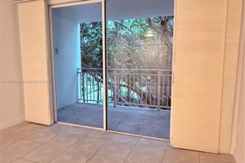 Condominio en alquiler en Miami, Florida, 1 dormitorio, 67.17 m2 № 1948434 - foto 7