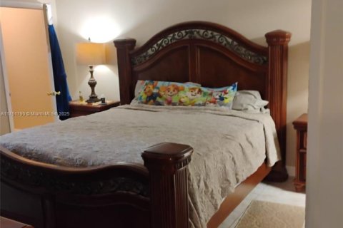 Condominio en venta en Lauderdale Lakes, Florida, 2 dormitorios, 93.09 m2 № 1859943 - foto 6