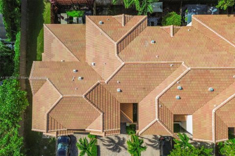 Adosado en venta en Miami, Florida, 3 dormitorios, 148.83 m2 № 1975254 - foto 10