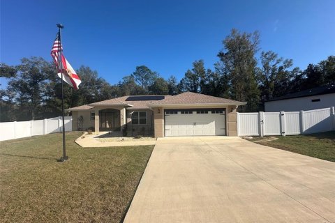 Villa ou maison à Dunnellon, Floride 3 chambres, 138.15 m2 № 2101001