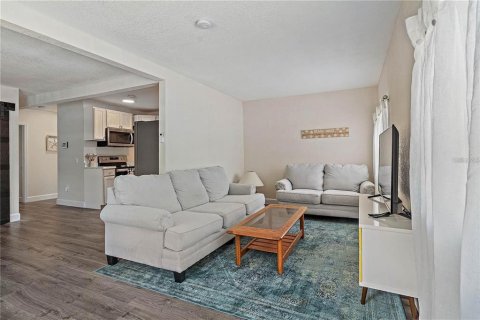 Immobilier commercial à vendre à Pinellas Park, Floride: 4 chambres, 148.64 m2 № 1908031 - photo 4