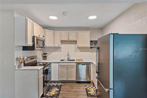 Immobilier commercial à vendre à Pinellas Park, Floride: 4 chambres, 148.64 m2 № 1908031 - photo 11