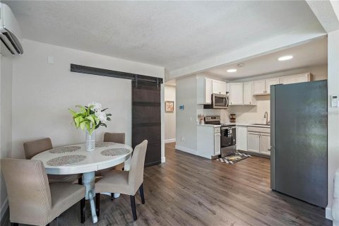 Immobilier commercial à vendre à Pinellas Park, Floride: 4 chambres, 148.64 m2 № 1908031 - photo 7