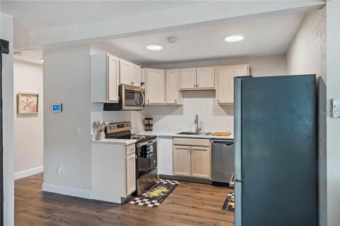 Immobilier commercial à vendre à Pinellas Park, Floride: 4 chambres, 148.64 m2 № 1908031 - photo 10