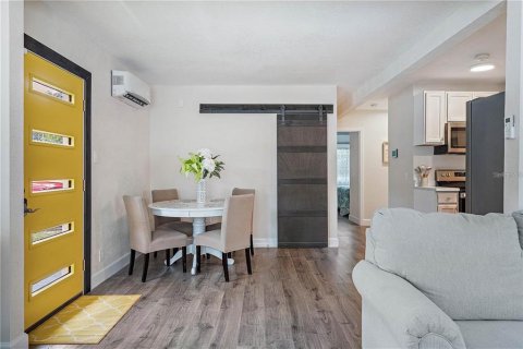 Immobilier commercial à vendre à Pinellas Park, Floride: 4 chambres, 148.64 m2 № 1908031 - photo 8