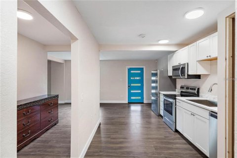 Immobilier commercial à vendre à Pinellas Park, Floride: 4 chambres, 148.64 m2 № 1908031 - photo 28