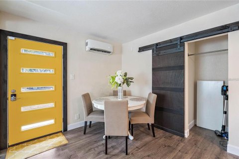 Immobilier commercial à vendre à Pinellas Park, Floride: 4 chambres, 148.64 m2 № 1908031 - photo 9