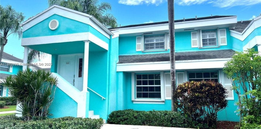 Condominio en Homestead, Florida, 2 dormitorios  № 2034542