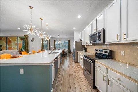 Casa en venta en Davenport, Florida, 13 dormitorios, 509.01 m2 № 2236010 - foto 10