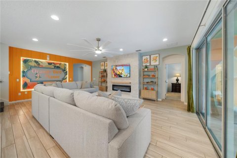 Casa en venta en Davenport, Florida, 13 dormitorios, 509.01 m2 № 2236010 - foto 6