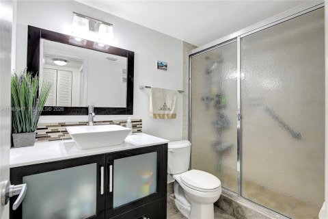 Condominio en venta en Pembroke Pines, Florida, 2 dormitorios, 94.85 m2 № 2051268 - foto 4