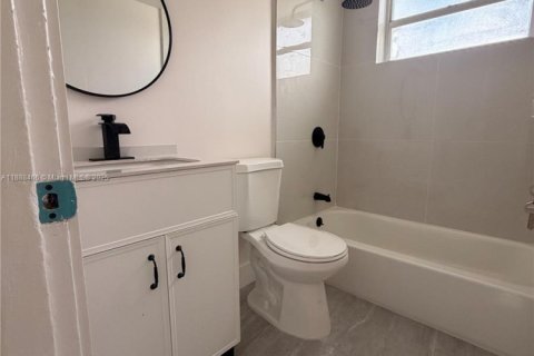 Villa ou maison à vendre à Fort Lauderdale, Floride: 3 chambres, 85.47 m2 № 1941432 - photo 23