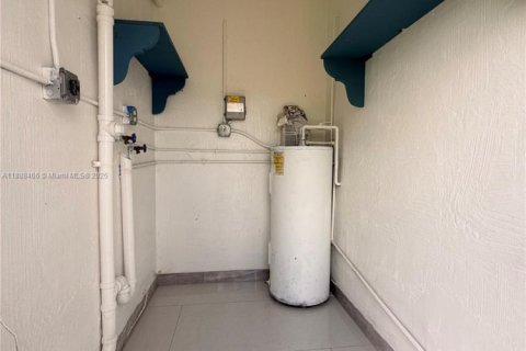 Villa ou maison à vendre à Fort Lauderdale, Floride: 3 chambres, 85.47 m2 № 1941432 - photo 24