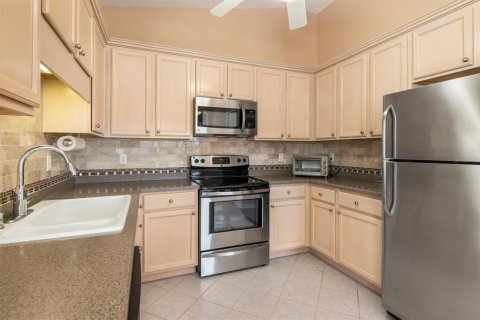 Condo in Port Charlotte, Florida, 3 bedrooms № 2237045 - photo 7