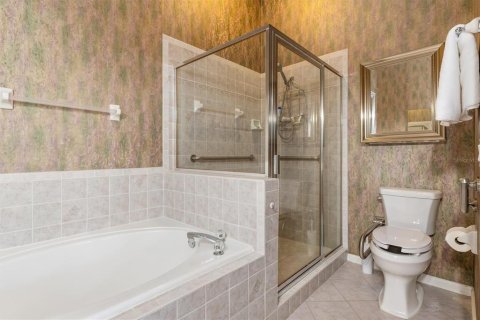 Condo in Port Charlotte, Florida, 3 bedrooms № 2237045 - photo 27
