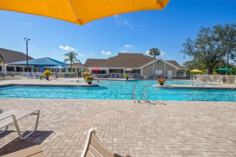 Condo in Port Charlotte, Florida, 3 bedrooms № 2237045 - photo 3