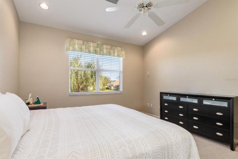 Condo in Port Charlotte, Florida, 3 bedrooms № 2237045 - photo 18