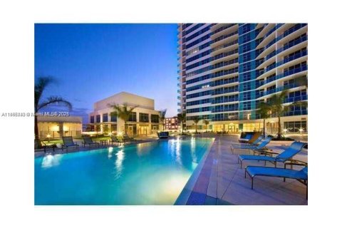 Copropriété à vendre à Miami, Floride: 1 chambre, 79.99 m2 № 1979457 - photo 3