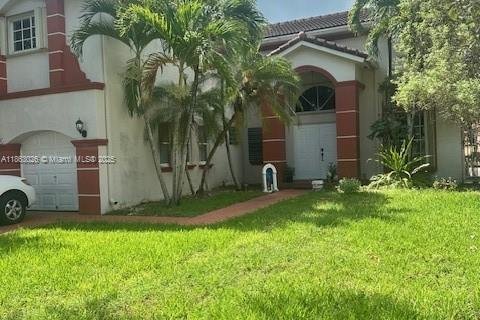 Casa en venta en Miami, Florida, 4 dormitorios, 204.66 m2 № 1890096 - foto 1