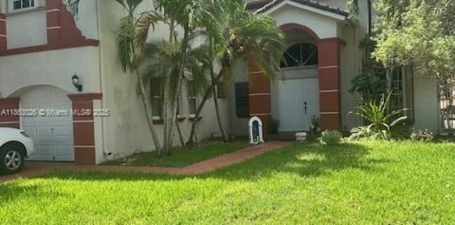 Casa en Miami, Florida 4 dormitorios, 204.66 m2 № 1890096