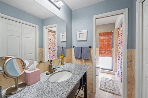House in Clearwater, Florida 4 bedrooms, 402.08 sq.m. № 2234790 - photo 18