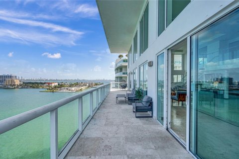 Immobilier commercial à vendre à North Bay Village, Floride: 141.58 m2 № 1959013 - photo 20