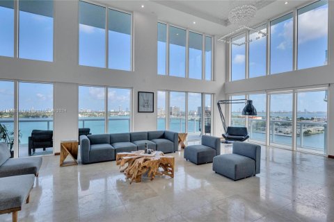 Immobilier commercial à vendre à North Bay Village, Floride: 141.58 m2 № 1959013 - photo 8