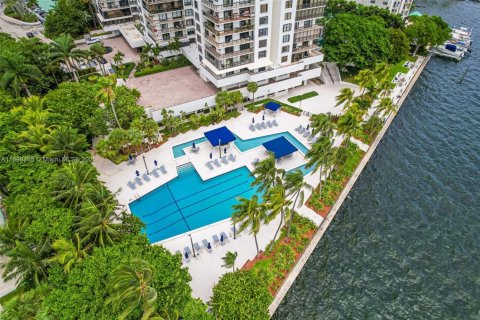 Condominio en venta en Miami, Florida, 1 dormitorio, 86.4 m2 № 2013173 - foto 26