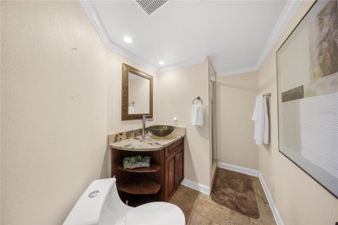 House in Tampa, Florida 4 bedrooms, 313.64 sq.m. № 2167542 - photo 24