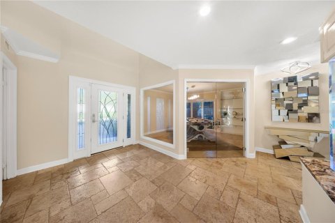 House in Tampa, Florida 4 bedrooms, 313.64 sq.m. № 2167542 - photo 4