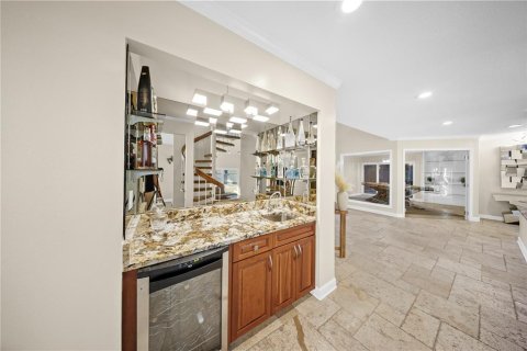 House in Tampa, Florida 4 bedrooms, 313.64 sq.m. № 2167542 - photo 13