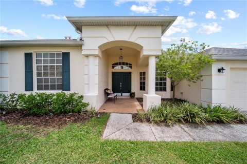 House in Davenport, Florida 4 bedrooms, 220.55 sq.m. № 1820449 - photo 2