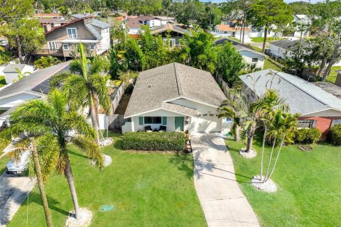 House in Saint Petersburg, Florida 2 bedrooms, 94.76 sq.m. № 1673438 - photo 29