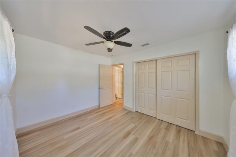House in Saint Petersburg, Florida 2 bedrooms, 94.76 sq.m. № 1673438 - photo 21