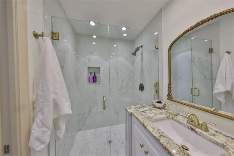 House in Saint Petersburg, Florida 2 bedrooms, 94.76 sq.m. № 1673438 - photo 18