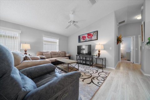 Casa en venta en The Villages, Florida, 2 dormitorios, 107.4 m2 № 1915617 - foto 5