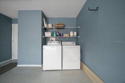 Casa en venta en The Villages, Florida, 2 dormitorios, 107.4 m2 № 1915617 - foto 22