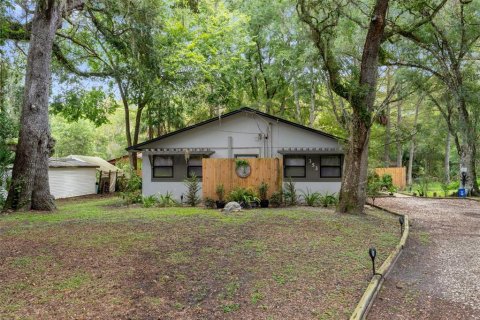 House in Inverness, Florida 2 bedrooms, 91.97 sq.m. № 1899562 - photo 2