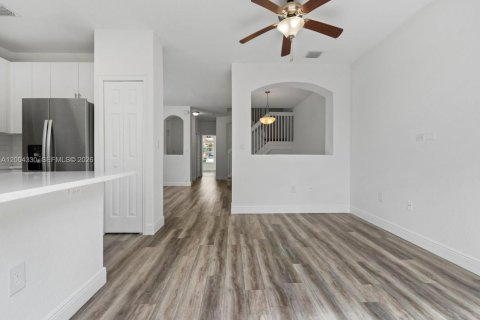 Touwnhouse à vendre à Homestead, Floride: 4 chambres, 182.55 m2 № 2068466 - photo 15