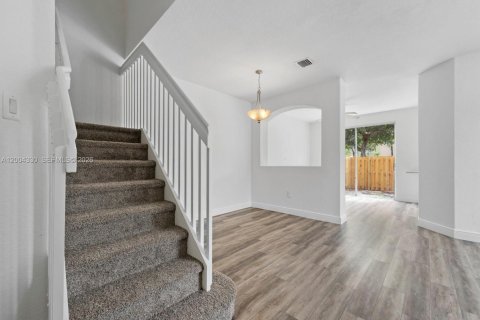 Touwnhouse à vendre à Homestead, Floride: 4 chambres, 182.55 m2 № 2068466 - photo 5