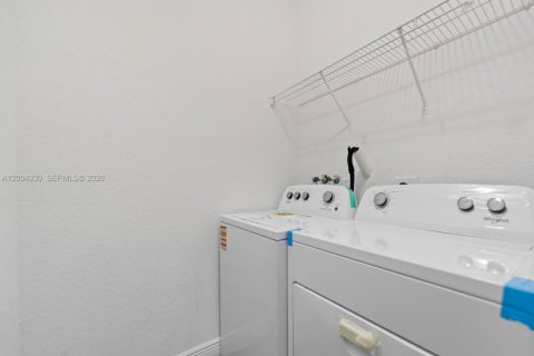 Touwnhouse à vendre à Homestead, Floride: 4 chambres, 182.55 m2 № 2068466 - photo 24