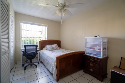 Townhouse in Miami, Florida 3 bedrooms, 102.56 sq.m. № 2054994 - photo 13