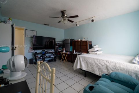 Townhouse in Miami, Florida 3 bedrooms, 102.56 sq.m. № 2054994 - photo 10