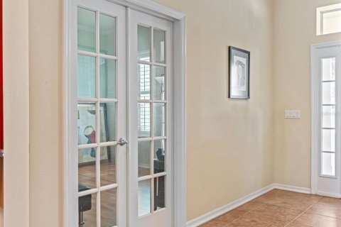 House in Orlando, Florida 5 bedrooms, 314.29 sq.m. № 1901620 - photo 12