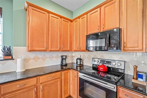 House in Orlando, Florida 5 bedrooms, 314.29 sq.m. № 1901620 - photo 25