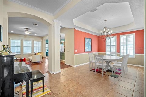 House in Orlando, Florida 5 bedrooms, 314.29 sq.m. № 1901620 - photo 15