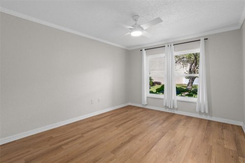 Condo in New Port Richey, Florida, 2 bedrooms  № 2386111 - photo 27