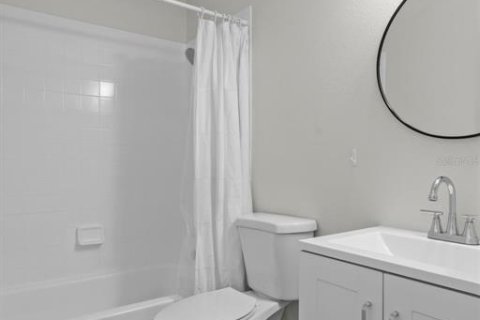 Condo in New Port Richey, Florida, 2 bedrooms  № 2386111 - photo 24